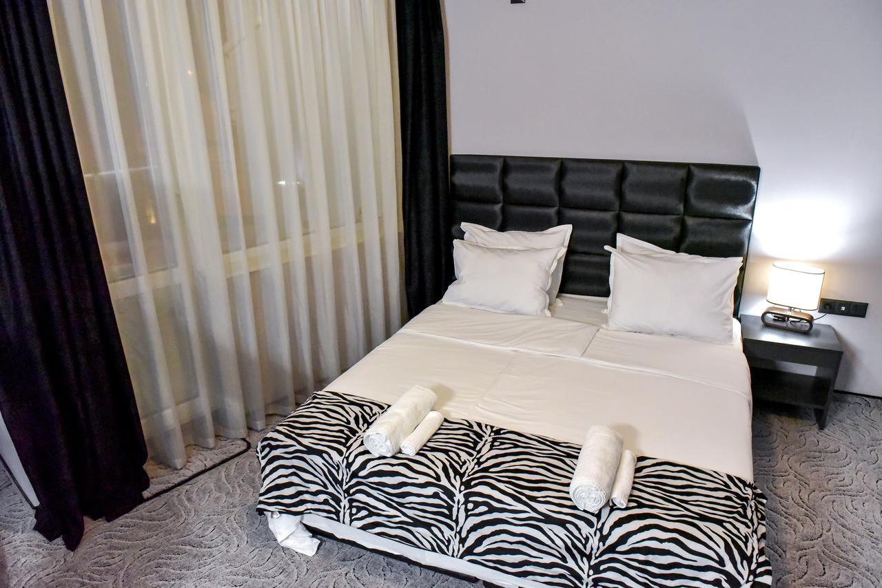 Central Guest Rooms Asenovgrad ภายนอก รูปภาพ